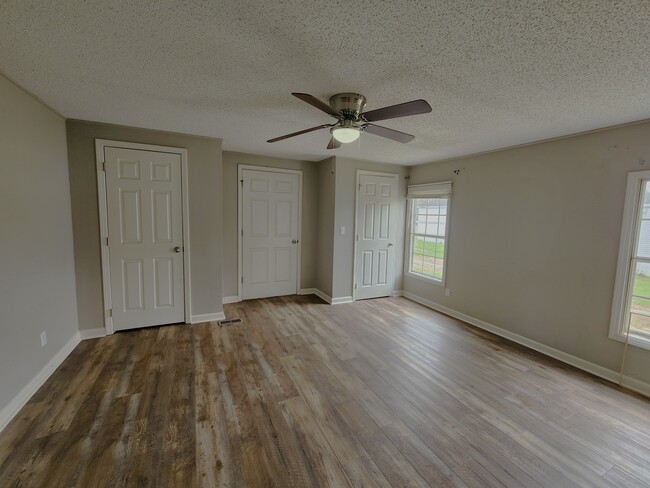 Master Bedroom from bathroom - 13281 Hammack Rd