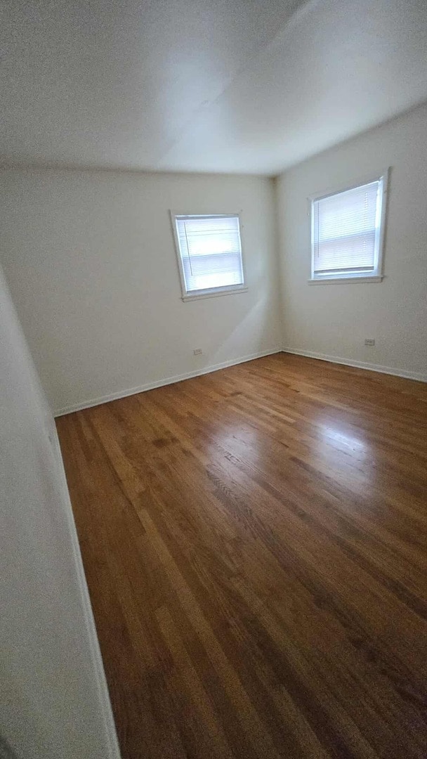 Building Photo - 9458 Glenlake Ave