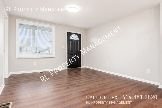 Building Photo - Super Cute 1st Floor unit in Duplex