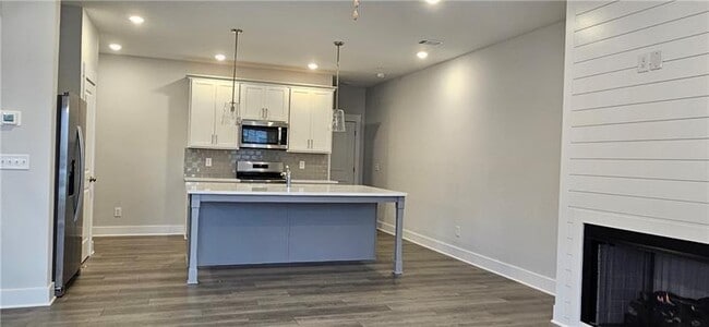 Building Photo - 1727 Prospect Wy