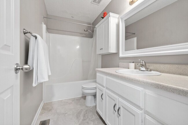 Building Photo - Beautiful home in Twin Rivers Subdivision Waiting for You to Call Home!