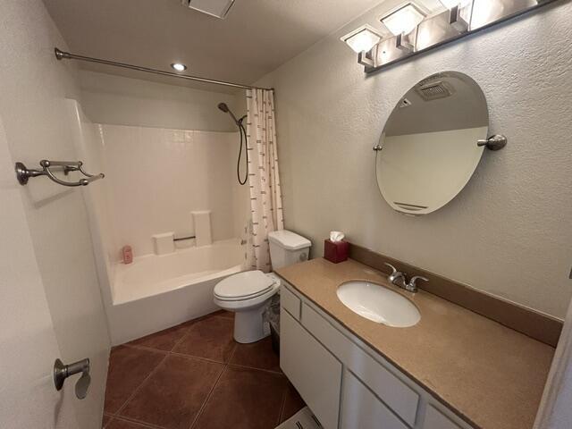 Building Photo - 505 S Farrell Dr