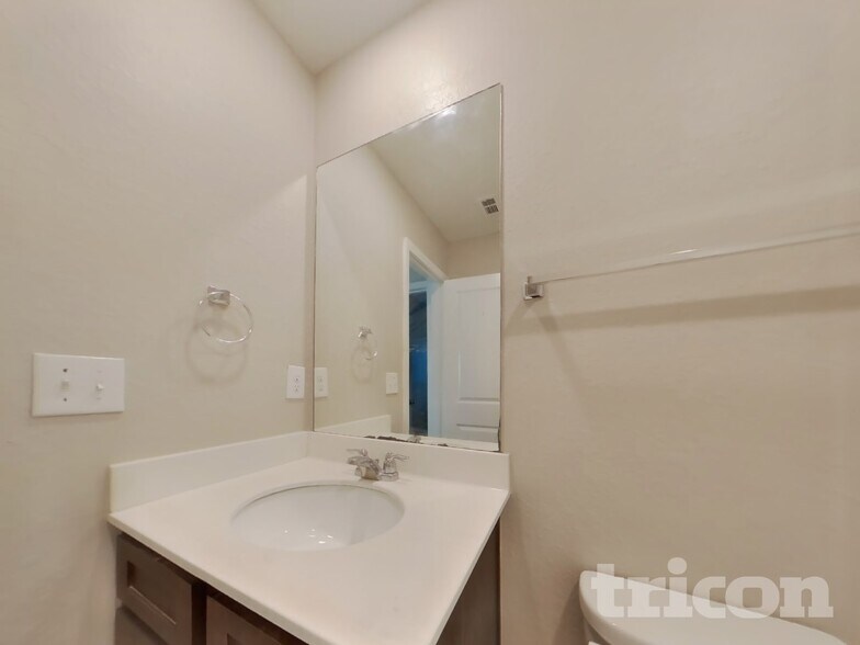 Building Photo - 3530 Ridge Hill Pkwy