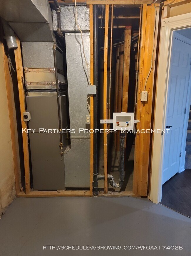 Building Photo - 6823 W 76th St - 2 Bed 2 Bath Remodel!