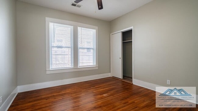 Building Photo - 901 Hermitage Dr