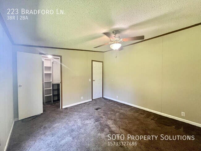 Building Photo - 223 Bradford Ln