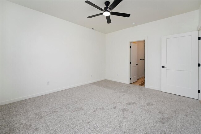 Building Photo - 405 N 18th St