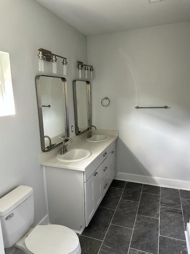 Building Photo - 915 S 12th St