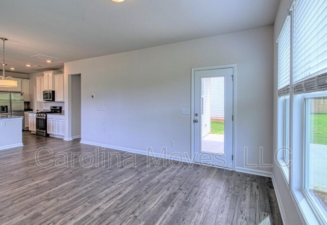 Building Photo - 904 Bryden Ln