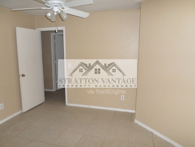 Building Photo - 7182 W Stella Ave