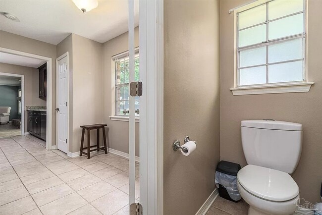 Building Photo - 6464 Lake Charlene Ct