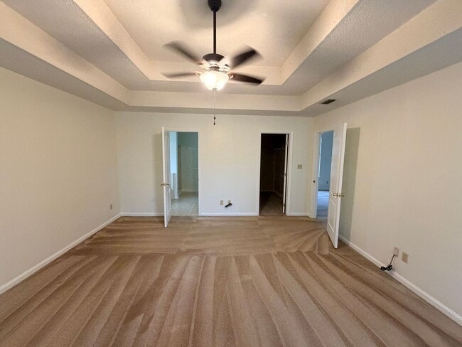 Building Photo - 3 Bedroom/2 Bath home in North Lake Subdiv...