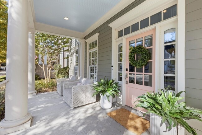 Building Photo - 517 Pearre Springs Way
