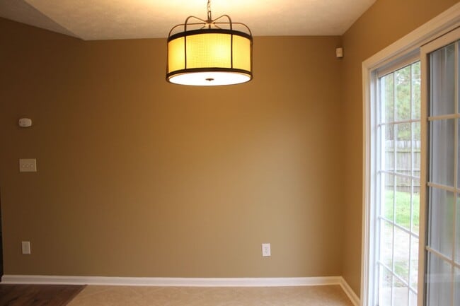 Building Photo - 220 Bear Trail