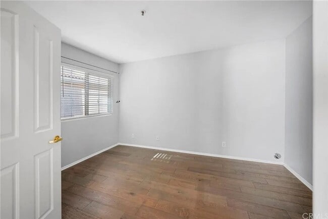 Building Photo - 1588 Elegante Ct