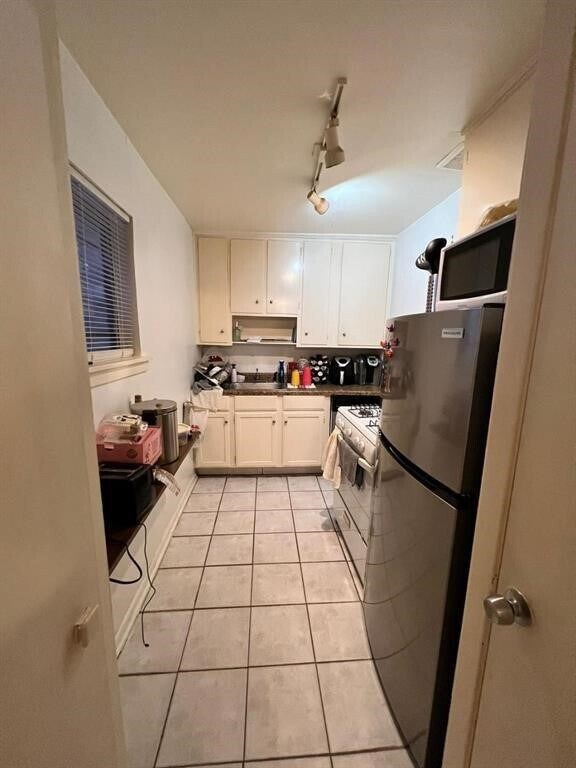 Building Photo - 205 Avondale St