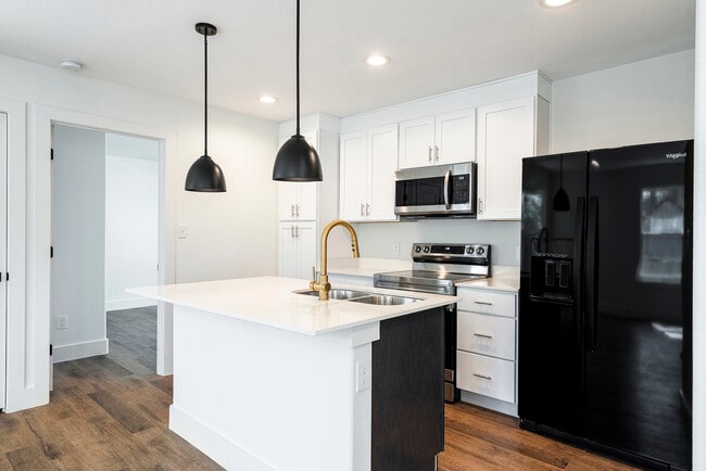 Building Photo - 1521 S Rusk Ave