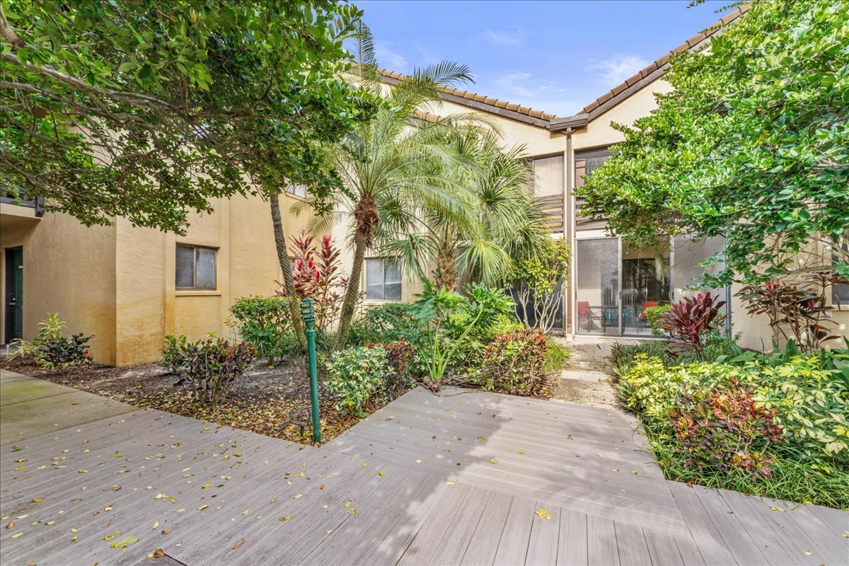 Building Photo - 5673 Ashton Lake Dr