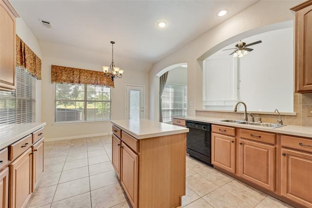 Building Photo - 1126 Mossy Rock Dr