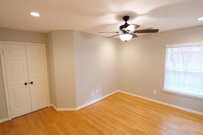 Building Photo - 1310 Westwick Forest Ln