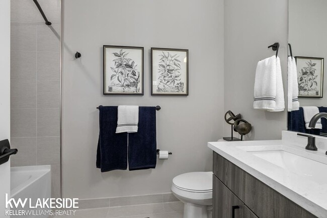 Building Photo - 1550 Tribute Dr