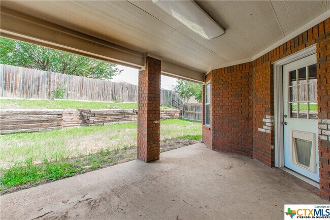 Building Photo - 2903 Scottsdale Dr