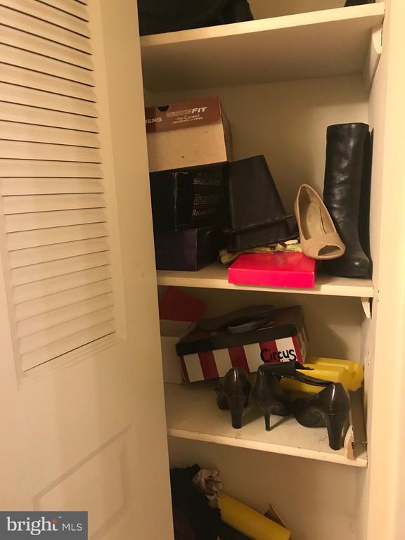 Building Photo - 8320 Brookvale Ct