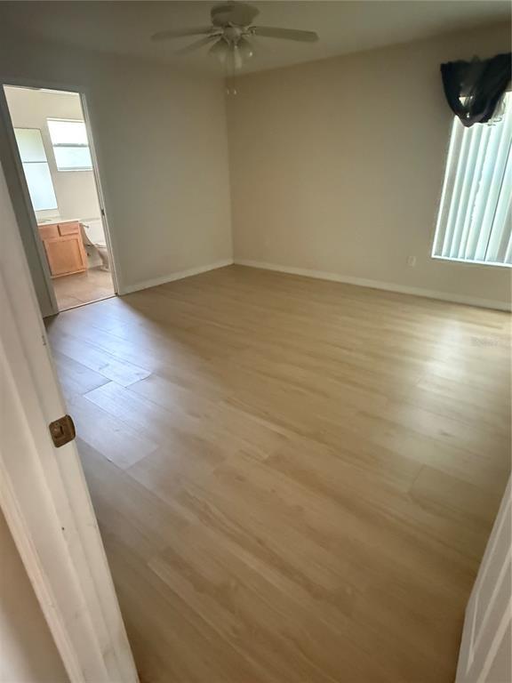 Building Photo - 6 Willow Grove Pl