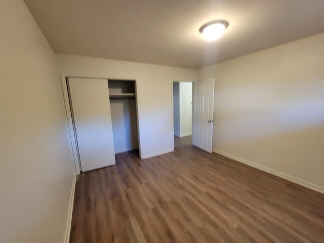 Building Photo - 1517 Whitney St