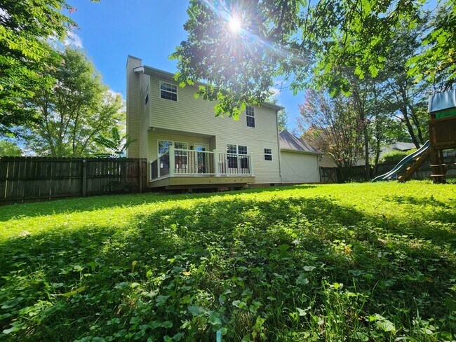 Building Photo - 1680 Barrywood Cir E