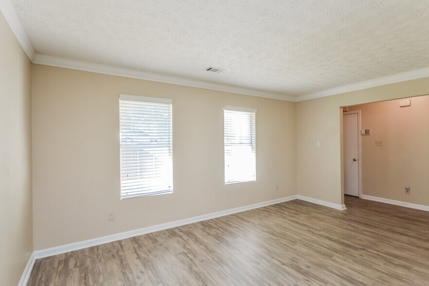 Building Photo - 4422 Cedar Ridge Trail