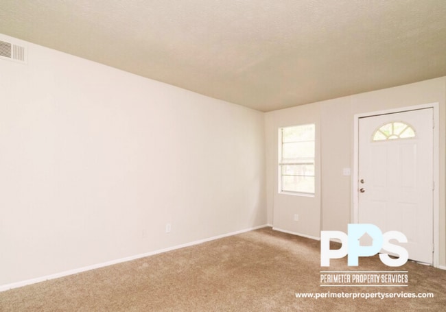 Building Photo - 1126 Maple St