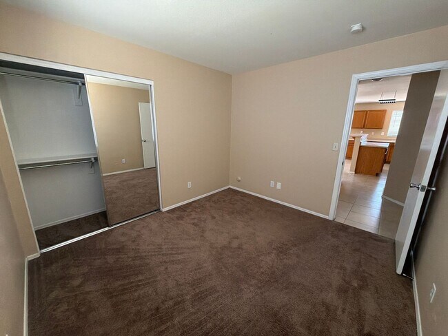 Building Photo - 13365 W Canyon Creek Dr