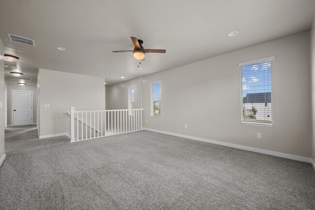 Building Photo - 554 S Church Dr