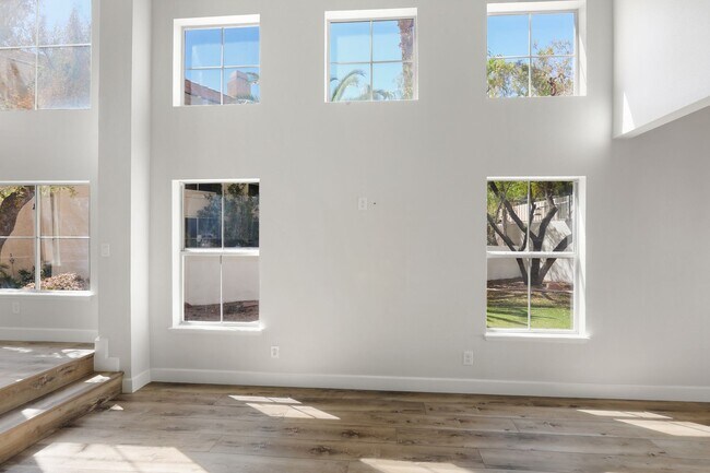 Building Photo - 2641 Starfish Ct