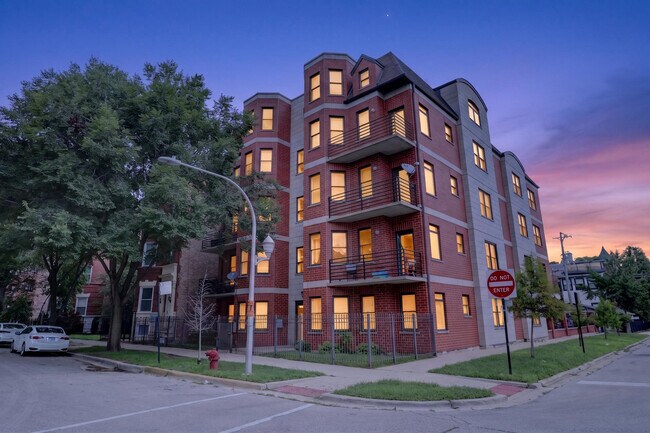 Building Photo - 4755 S St Lawrence Ave