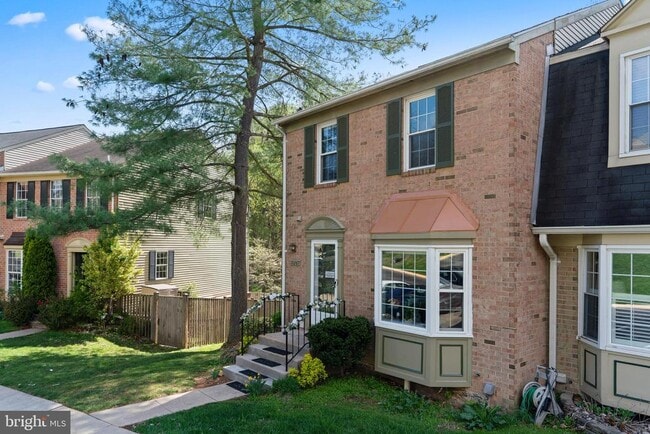 Building Photo - 10267 Green Holly Terrace
