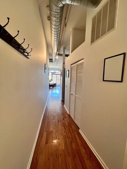 Building Photo - 1301 W Madison St