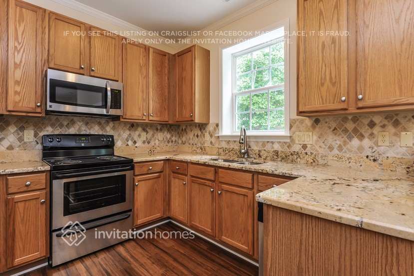 Building Photo - 5600 Keowee Way