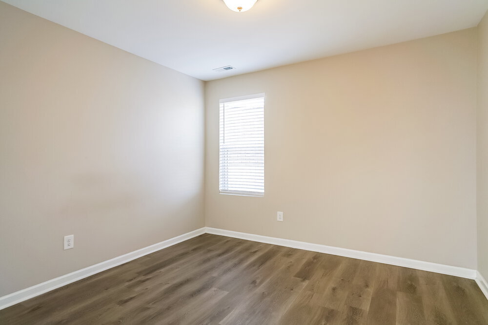 Building Photo - 114 N Porcenna Ln