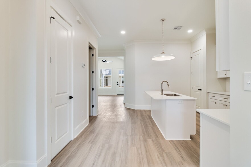 Building Photo - 109 Perth Pl