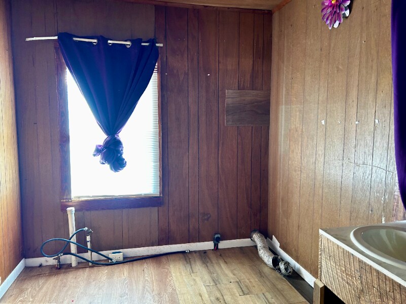 Building Photo - 308 S 1st St