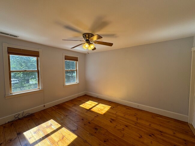 Building Photo - 8 Elmwood St