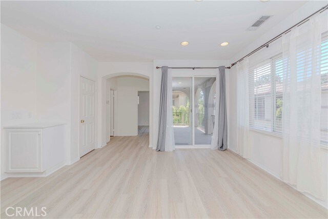 Building Photo - 6 Bolinas