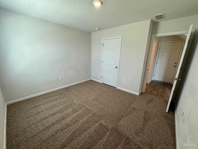 Building Photo - 7529 Steeplechase Blvd