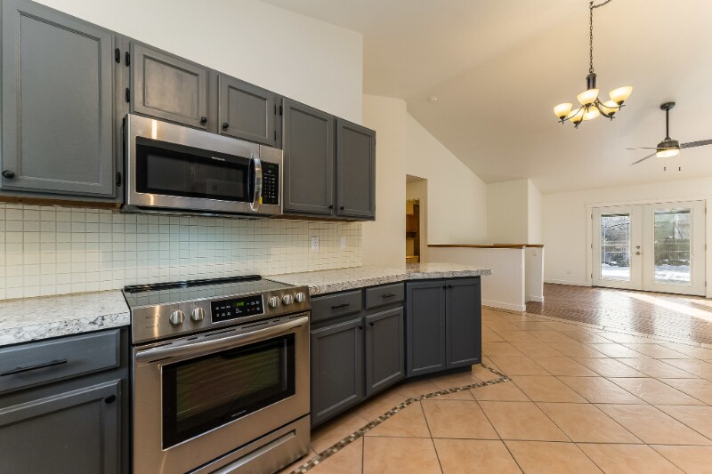 Building Photo - 4400 Sunridge Dr