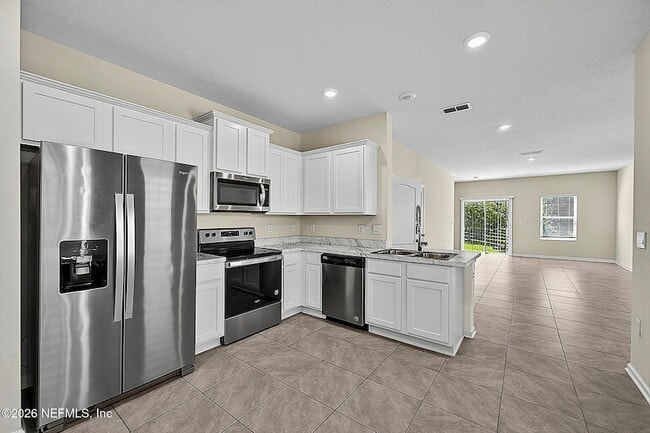 Building Photo - 7739 Legacy Trl