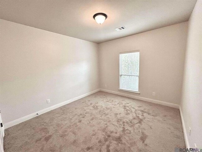 Building Photo - 17634 Hoods Ridge Dr