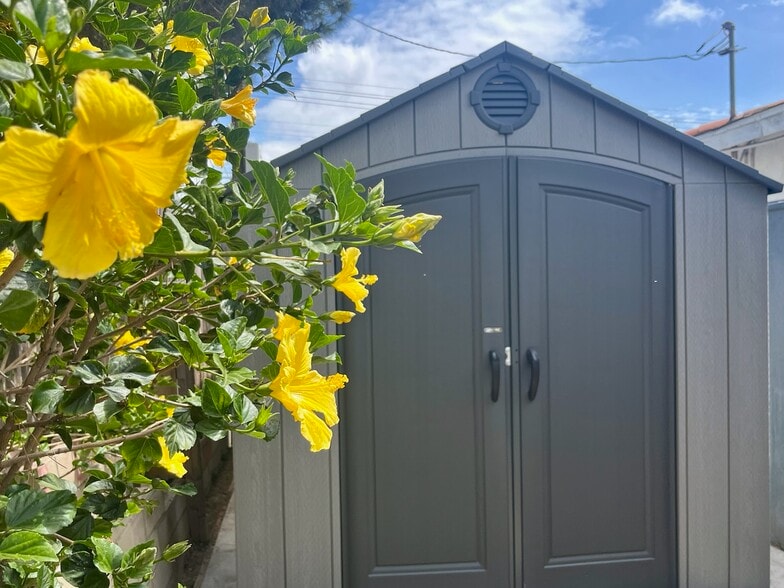 12x8 storage - 3005 E 16th St