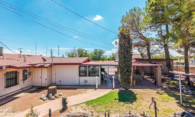 Building Photo - 10650 Socorro Rd